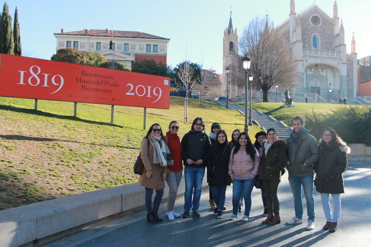 Los estudiantes de EAE conocen la pintura española en el Museo del Prado Los estudiantes de EAE conocen la pintura española en el Museo del Prado