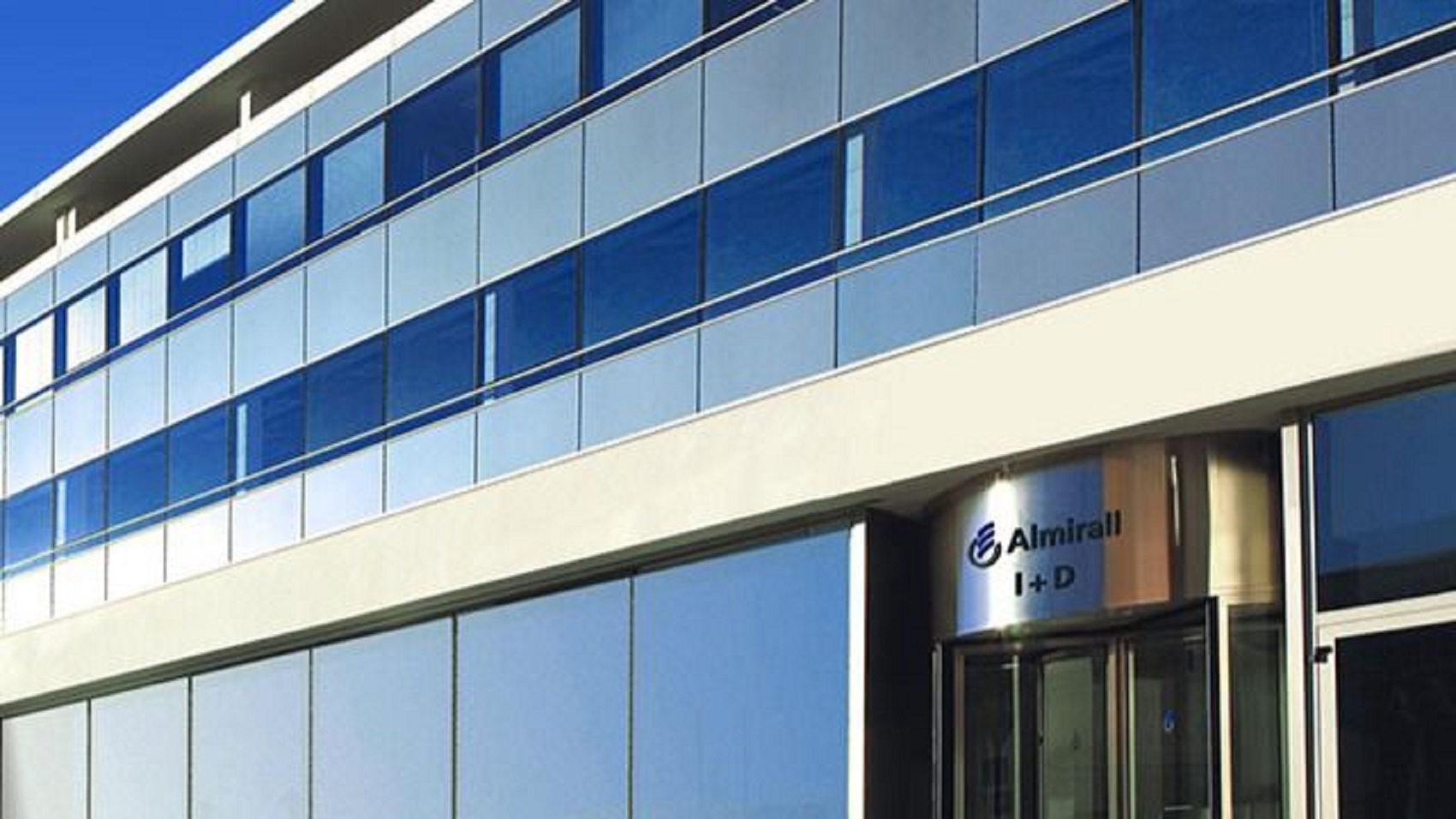 "En Almirall priorizamos el talento interno" "En Almirall priorizamos el talento interno"