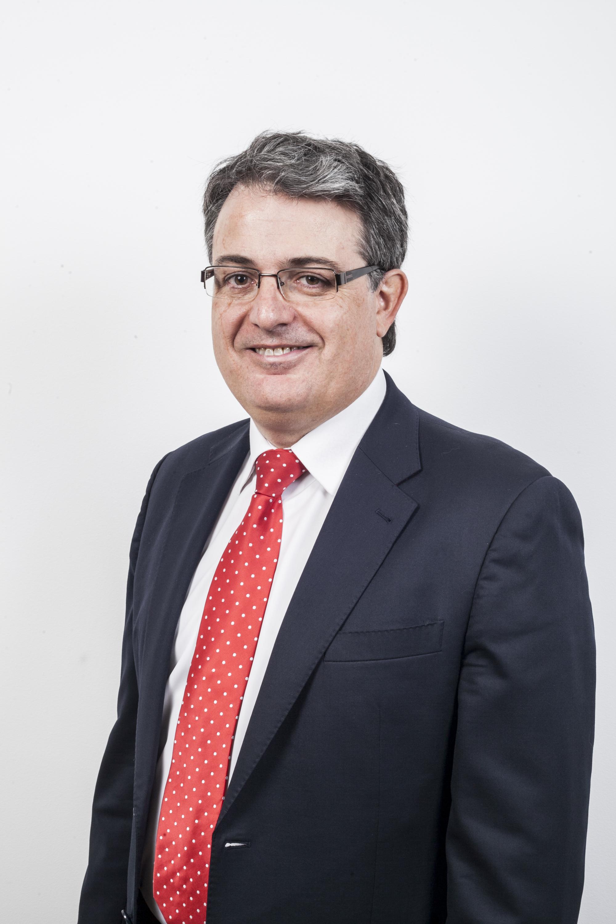 Eduardo Correa Lázaro, coautor y profesor del Máster en Dirección Comercial y Gestión de Ventas. Eduardo Correa Lázaro, coautor y profesor del Máster en Dirección Comercial y Gestión de Ventas.