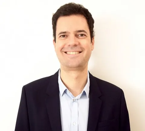 Daniel Esguevillas Daniel Esguevillas