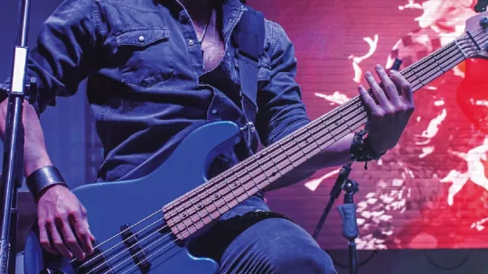 "La música es un producto que tenemos que saber vender y posicionar, sino nadie nos va a conocer", Juan Pazmiño, bajista de Anima Inside