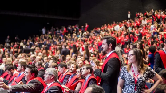 César Alierta, Chairman of the Fundación Telefónica, and Joan Castells, Chairman of Fiatc, patrons of EAE's graduating classes 