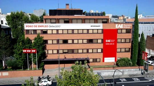 More than 80 companies take part in the seventh edition of EAE's Online Employment Forum