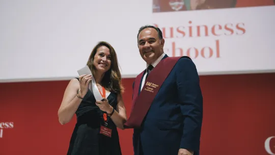 Louis Vuitton Moët Hennessy (LVMH) y Schneider Electric, premios Top Recruiter EAE 2018