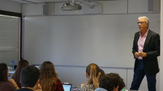 "Hay que mantener la atención del espectador con presentaciones bien trabajadas" "Hay que mantener la atención del espectador con presentaciones bien trabajadas"