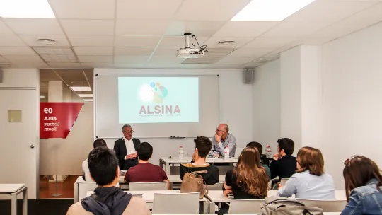 "El equipo humano es esencial; sin trabajadores buenos y potentes, el resto no tiene valor" "El equipo humano es esencial; sin trabajadores buenos y potentes, el resto no tiene valor"