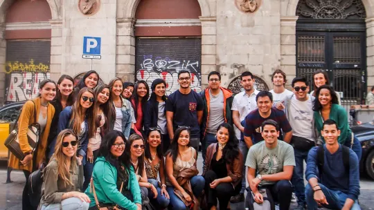 Los teatros de la Rambla y sus edificios más emblemáticos