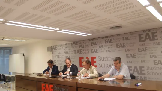 "El líder actual debe cumplir la triple H: humilde, honesto y humano"