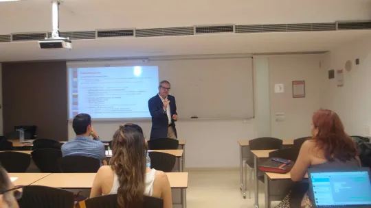 "Existen diferentes modelos alternativos de financiación a parte de la banca"