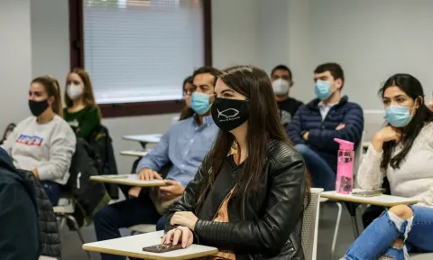 Image of EAE students | At EAE, we celebrate International Women’s Entrepreneurship Day in style!