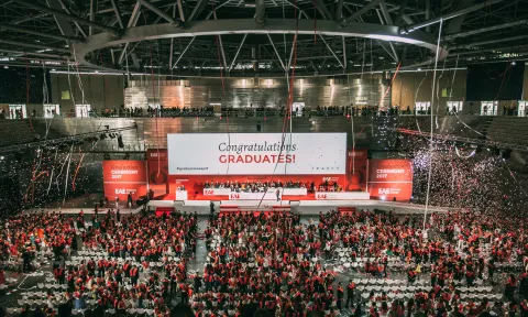 Más de 1.700 alumnos de EAE Business School se gradúan en el Campus de Madrid