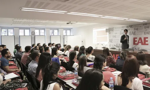 Más de 4000 alumnos de 90 nacionalidades inician el curso en EAE Business School