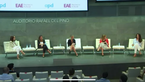 Directivos de Recursos Humanos analizan la revolución de las habilidades en la empresa en la Jornada de Empleabilidad de EAE y APD