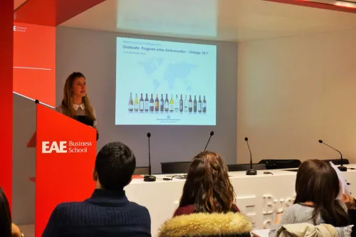 Adelie Guyonnaud, Graduate Wine Ambassador de Pernod Ricard Winemakers, session of Company Meeting organized by the Professional Careers Service Adelie Guyonnaud, Graduate Wine Ambassador de Pernod Ricard Winemakers, session of Company Meeting organized by the Professional Careers Service