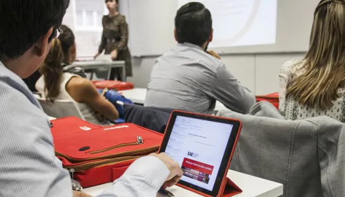 Claves para negociar tu sueldo con éxito Claves para negociar tu sueldo con éxito
