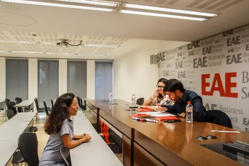 Prestigiosas empresas buscan talento en el Recruiting Day de EAE Prestigiosas empresas buscan talento en el Recruiting Day de EAE